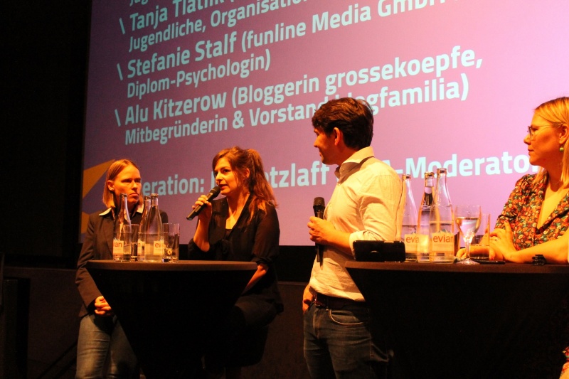 Datei:Fachveranstaltungen 3.JPG